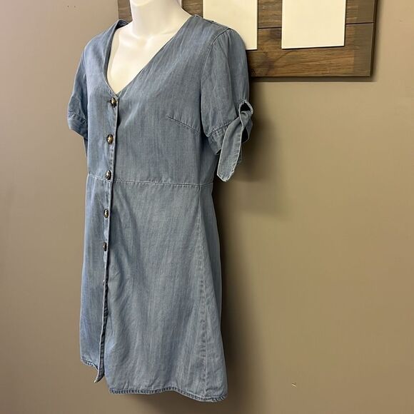 Blue Pair by Francesca’s Lyocell Short Sleeve Button Down Mini Dress- Medium - Picture 2 of 16